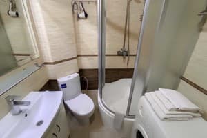 Апарт-отель Апартаменты Левада. Апартаменты трехместный Double room 34 10