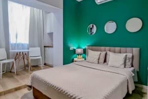 Квартира Белая студия рядом с Южным вокзалом